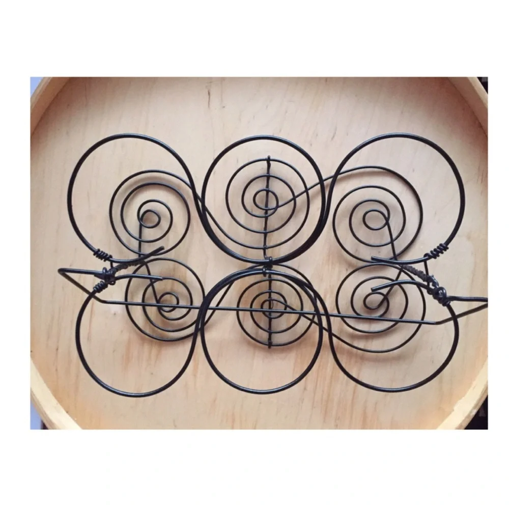 Shabby Chic Wire Beverage Carrier/Caddy with Six Slots